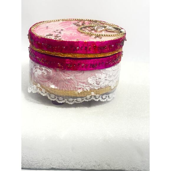 Keepsake Jewelry Box for Mementos Trinkets Jewelry Desk Items Potpourri - Picture 10 of 10